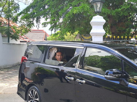 Jokowi Reveals the Content of the Meeting with Sri Sultan HB X in Yogyakarta