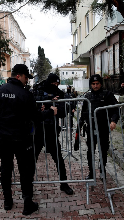 FOTO: Teror ISIS di Gereja Istanbul Turki Tewaskan Satu Orang, Tim Forensik, Polisi hingga Militer Dikerahkan Amankan Lokasi