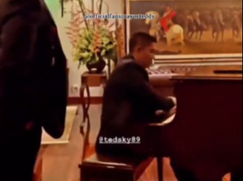 Mayor Teddy Ajudan Prabowo Ternyata Jago Main Piano, ini Videonya Bak Maestro