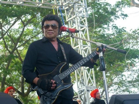 Diusia Lanjut, Raja Dangdut Rhoma Irama Tetap Eksis Manggung Off Air