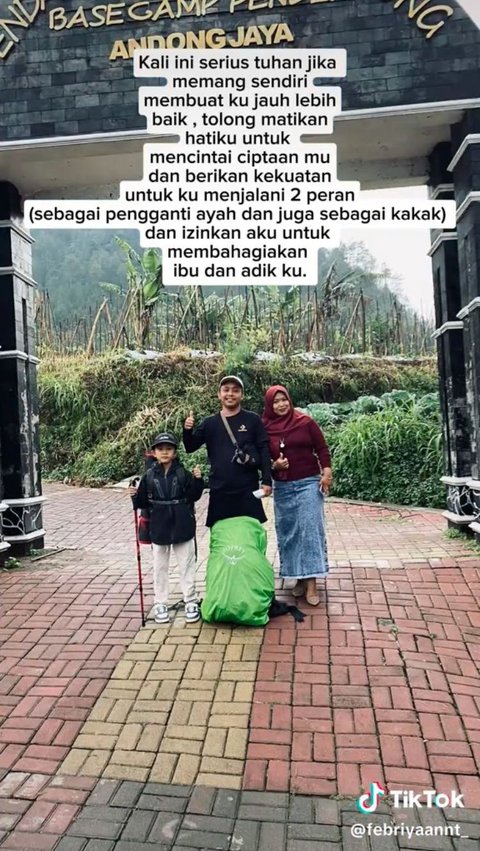 Pria Ini Ajak Adik Kecilnya Naik Gunung, Aksinya Viral Curi Perhatian Warganet