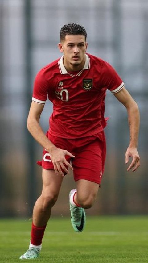 Disorot Gara-Gara Bikin Blunder di Laga Debut, Ini Sosok Justin Hubner Pemain Timnas Indonesia Berdarah Makassar<br>