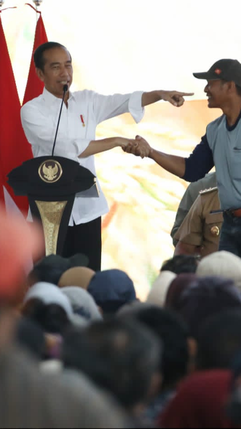 Jokowi Tegas Ingin Hapus Citra 'Preman' di Terminal, Reaksi Tawa Iriana Jadi Sorotan