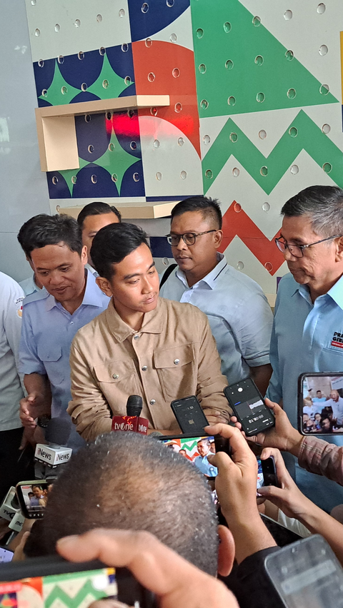 TKN Prabowo Akui Gibran Bersikeras Hadiri Panggilan Ulang Bawaslu<br>