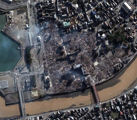 FOTO: Gempa Dahsyat Jepang, Kawasan di Wajima Ini Luluh Lantak Bak Zona Perang