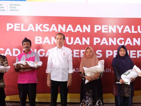 Bulog Bersama Presiden Jokowi dan Bapanas Luncurkan Bantuan Pangan 2024