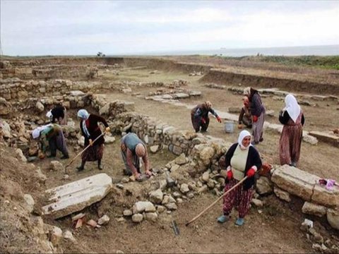 Ancient 2,800-Year-Old Advanced Medicine Factory Found Inside Ancient Temple