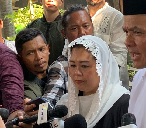 Jokowi Kunker ke Magelang Bareng Prabowo, Yenny Wahid: Mungkin Mau Bantu Putranya tapi Cuti Dulu