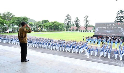 Presiden Jokowi pun berharap dengan diresmikannya Graha Utama, Akademi Militer Magelang akan makin maju.