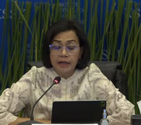 Sri Mulyani Sebut Ekonomi Makin Melemah: Amerika Kuat, China Terlilit Utang