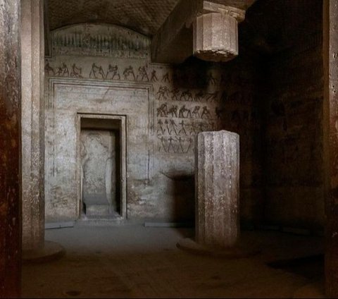 Researchers Discover Ancient Egyptian Tomb Full of Snake Repelling Spells on the Walls, the Effects are Unexpected