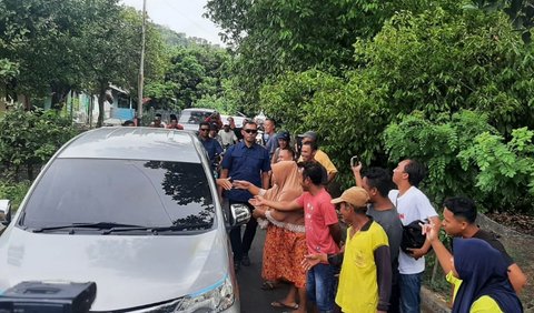 Calon presiden nomor urut 3, Ganjar Pranowo blusukan ke Pulau Banda Neira, Maluku Tengah, Selasa (30/1).<br>