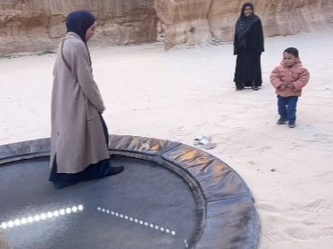 Potret Lesti Kejora dan Rizky Billar Sempat Berkunjung ke Al Ula Usai Umrah