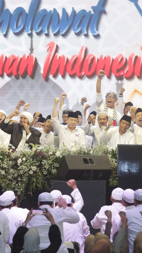 FOTO: Momen Cawapres Mahfud MD Hadiri Selawat Persatuan Indonesia di Cibinong Bogor