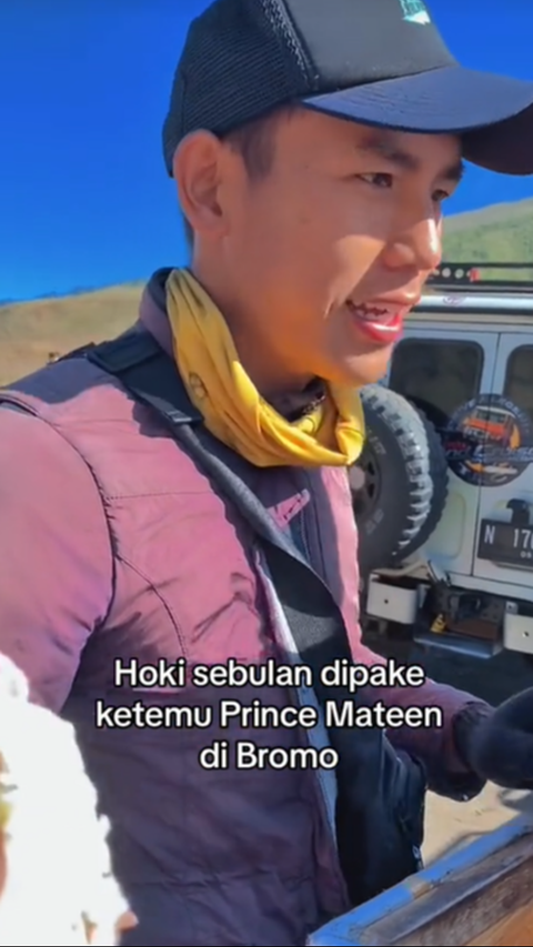 Prince Mateen's Viral KW Super Ice Cream Sales in Bromo, Netizens: This Handsome Guy