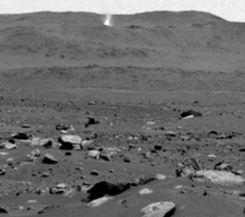 Scientists Discover Ancient Lake on Mars, Evidence of Life There?