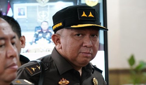 “Saya harap dukungan-dukungan positif terhadap upaya pemberantasan korupsi harus terus disuarakan, dan tidak gentar terhadap ancaman-ancaman luar,”