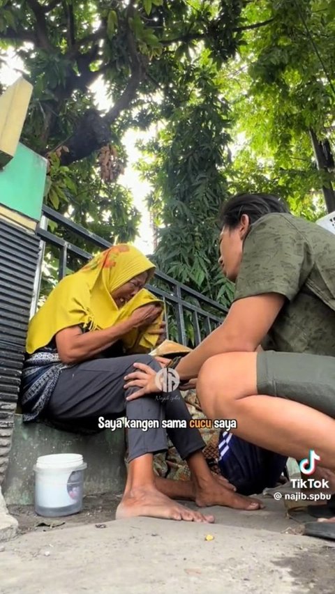 Viral Pasangan Lansia Penjual Sinom yang Lama Tak Dijenguk Anak Cucu, Kisahnya Bikin Pilu