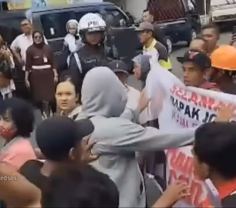 Paspampres Denies Allegations of Abusing Citizens Displaying Banners Supporting Ganjar during Jokowi's Visit to Yogyakarta