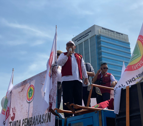 Hindari Jalan Gatot Subroto Arah Slipi, Ada Demo Kepala Desa Depan Gedung DPR