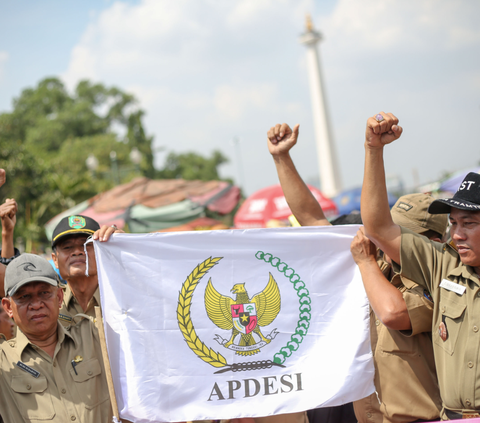 Polisi Kerahkan 2.304 Personel Kawal Demo Kepala Desa di Depan Gedung DPR