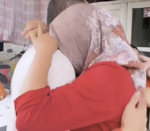Unexpected Reaction of Ashanty Seeing Anang Hermansyah Embraced by Another Woman