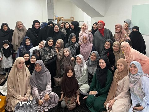 Didoakan Istiqomah, ini 10 Potret Cantik Zaskia Gotik dalam Balutan Busana Hijab Bikin Pangling