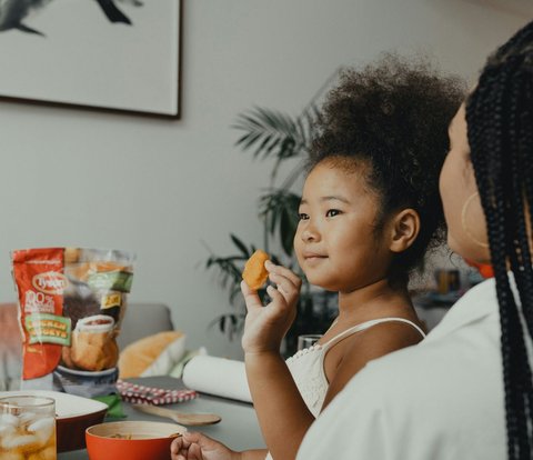 Make Cheesy Biscuits with 4 Ingredients for a Savory Snack for Little Ones