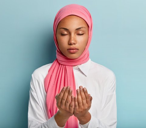 Things Forbidden for Muslim Women During Major Impurity and Recommended Practices to Still Earn Rewards