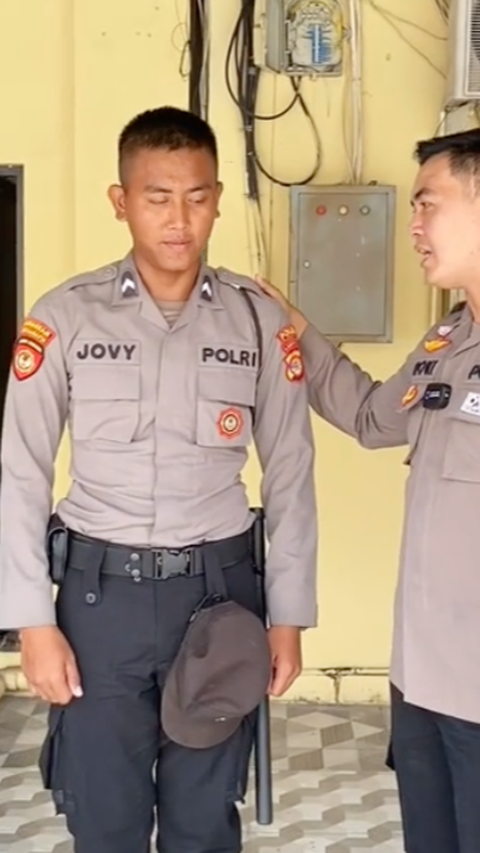 <b>Polisi Ini Diuji Kesetiaannya dengan Pacar oleh Atasan, Aksinya Sukses Bikin Kekasih Klepek-klepek</b>