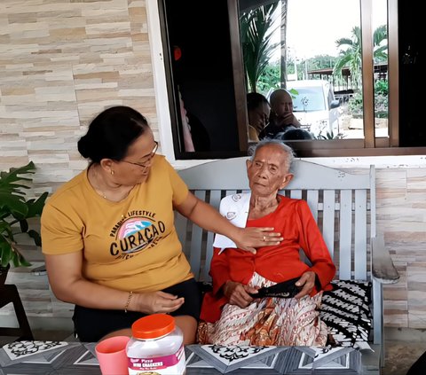 The Story of Mbah Sakinem, a 103-Year-Old Grandfather Witness to the Dramatic Journey of Javanese Immigrants to Suriname Feels Deceived by His Own People