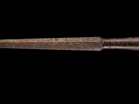 Discovery of Ancient Weapons 1,900 Years Ago Confuses Scientists, Why?