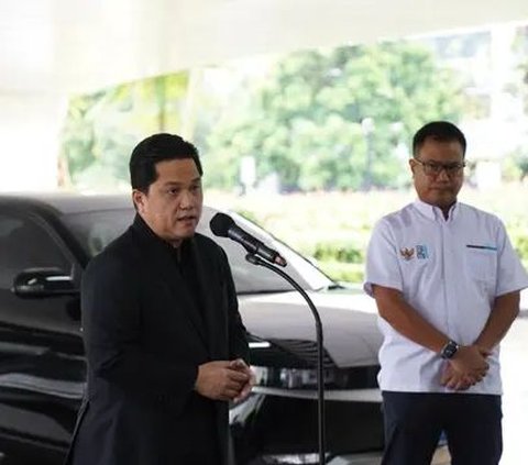 Erick Thohir Distributes Electric Cars for Officials of the Ministry of SOEs