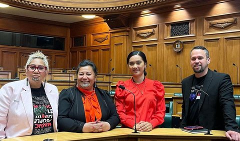 Anggota Parlemen Termuda Asli Suku Maori