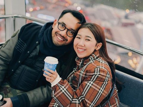 Gaya Kiky Saputri Liburan di Inggris Bersama Suami, Nikmati Keseruan saat Kunjungi Winter Wonderland