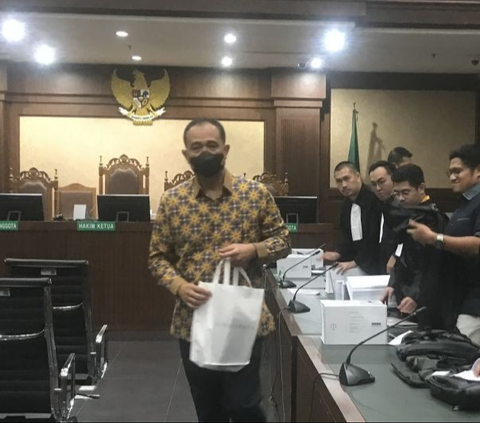 Hakim Tunda Sidang Putusan Rafael Alun Dalam Kasus Gratifikasi dan TPPU