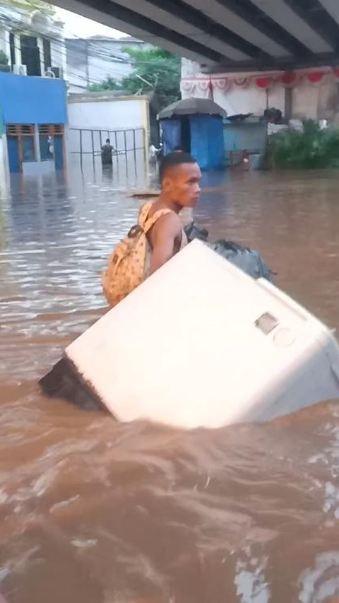 5 RT di Jakarta Selatan Terendam, Kawasan Kemang Banjir Hingga 40 Centimeter