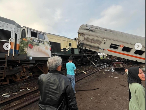 Evacuation of Turangga Train and Bandung Raya Train Collision, 3 People Dead