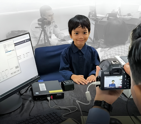 Bocah 3 Tahun Nangis Kejer Lihat Hasil Foto Paspor, Warganet Merasa Terwakilkan