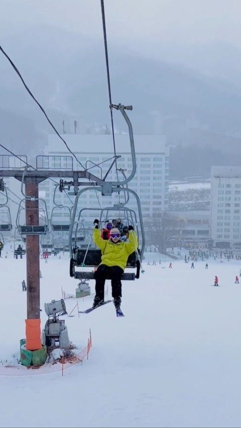Portrait of Natasha Rizky Enjoying Skiing in Japan, Forgetting to Brake and Hitting Someone