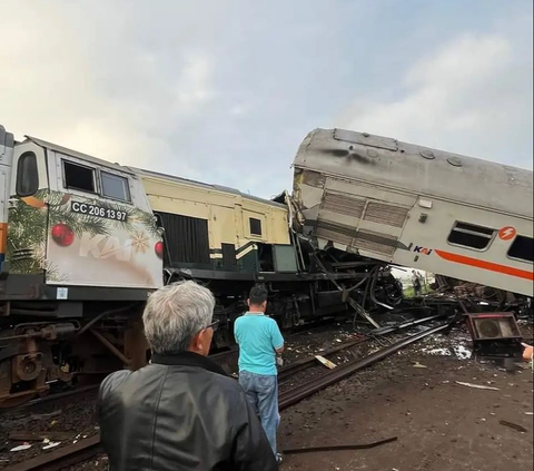 Imbas Tabrakan Kereta di Cicalengka, KAI Batalkan 9 Perjalanan KA