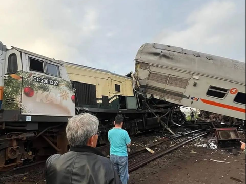 Skenario Evakuasi Korban Terjepit usai Kereta Turangga Tabrakan dengan KA Lokal Bandung