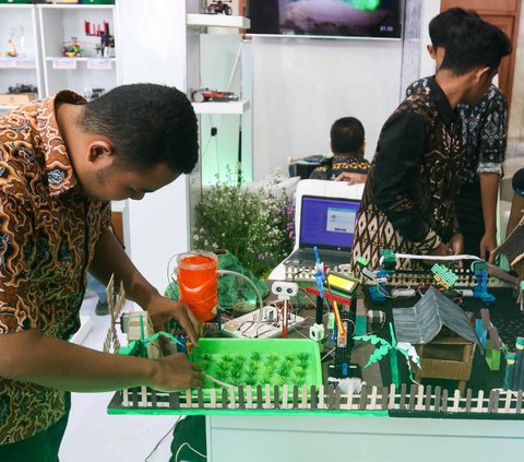 FOTO: Kementerian Agama Ajak Anak Muda Lebih Dekat dengan Religi Lewat Devotion Experience