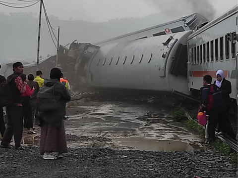 ITB Transportation Expert Provides Solutions to Ensure Train Collisions in Bandung Are the Last