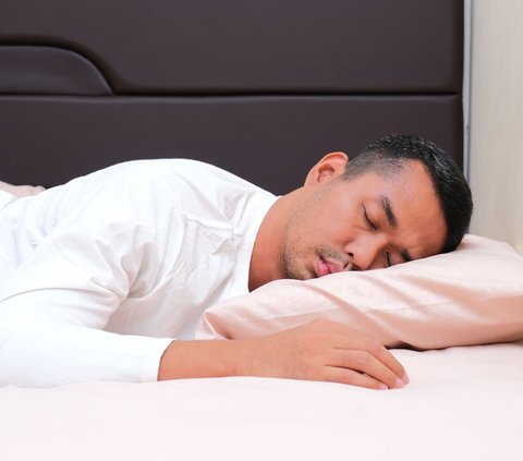 The Dangers of Sleeping on Your Stomach for Body Health