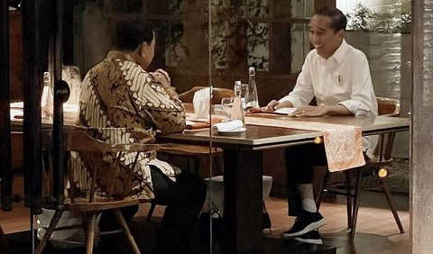 <b>Di Restoran di Kawasan Jakarta Pusat</b>