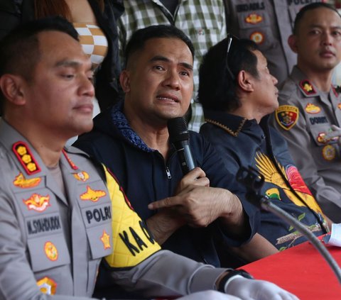 FOTO: Ekspresi Saipul Jamil Dibebaskan Usai Heboh Ditangkap Polisi di Pinggir Jalan