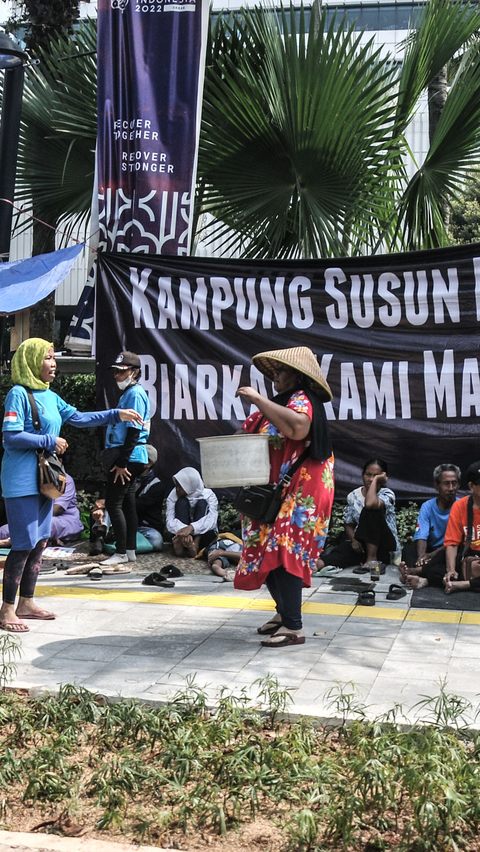 <br>Tanggapi Anies Baswedan, Pemprov DKI: Warga Kampung Bayam Tak Punya Hak Atas Tanah<br>