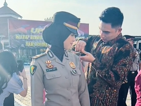 Potret Pasutri Muda Sama-sama Perwira Polisi, Suaminya Ganteng Mirip Verrel Bramasta, Istrinya Cantik Banyak Fans