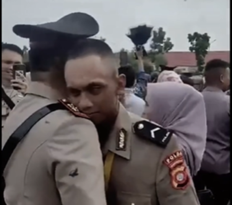 Ayahnya Pejabat Polisi Lulusan Akpol, Anaknya Pilih jadi Bintara Polri Sampai Tanya 'Papa Enggak Malu Kan?'